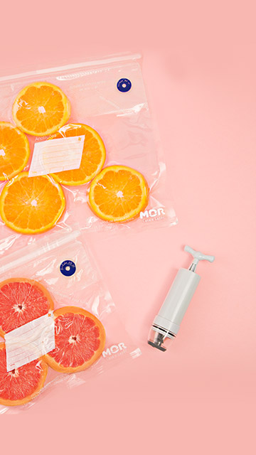 A geladeira, o freezer e também os alimentos com o Organizador a Vácuo para Alimentos. Conheça.