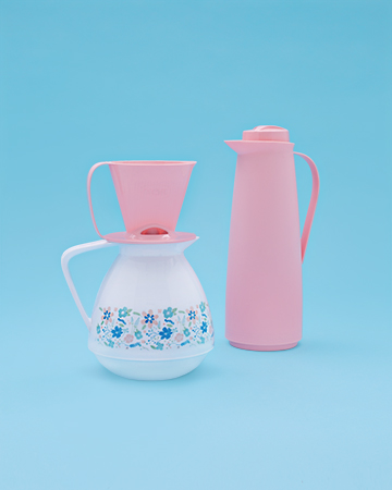 Garrafa Térmica e Conjunto Amábile Mor pra passar café do jeito que você gosta.