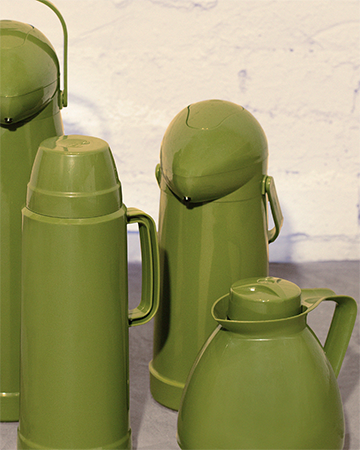 para decorar a sua casa, facilitar o seu dia a dia e preservar as bebidas e bons momentos 💚
Disponíveis nas cores: Marte, Terra, Netuno, Vênus e Saturno. Clique na imagem para conferir ✨