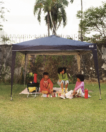 Sob a sombra do Gazebo 🍃 #BonsMomento